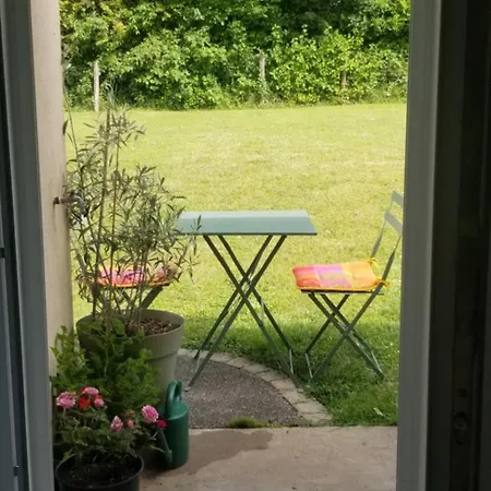 La Maison De Bed & Breakfast *