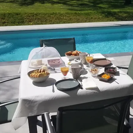 La Maison De Bed & Breakfast Vonnas